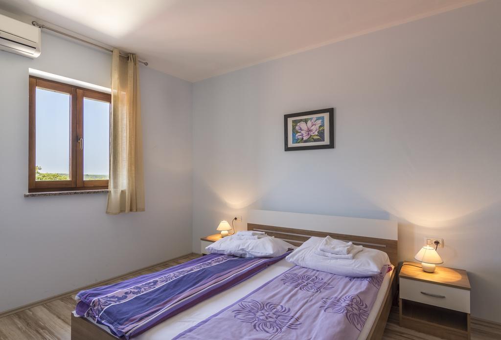 Bed And Breakfast Rogocana 라빈 외부 사진